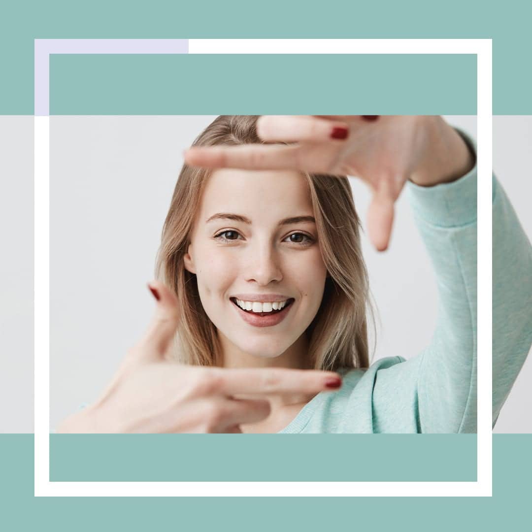 Paciente sonriendo para elegir dentista cerca de Oporto Madrid