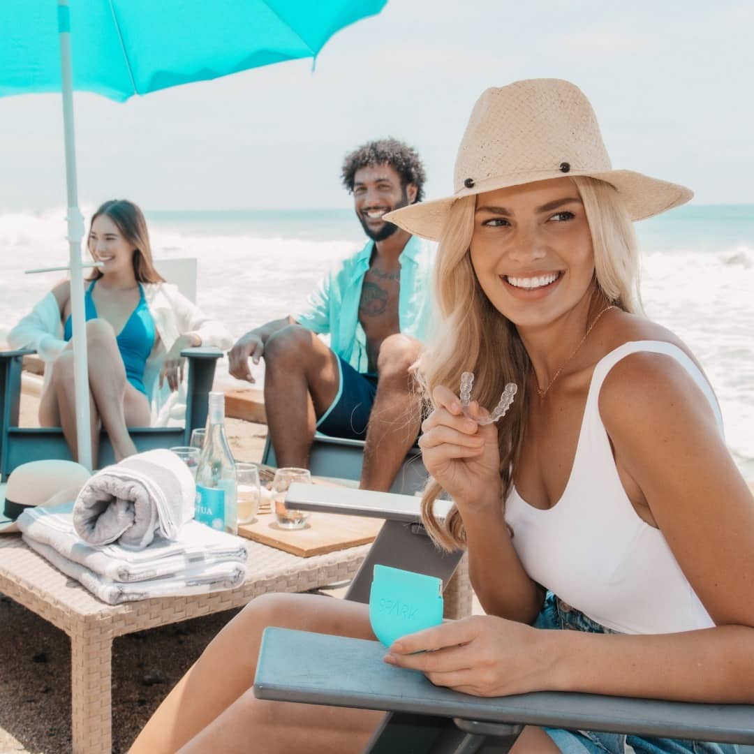 ¿Duele el Invisalign? — Clínica Doctores Romero Madrid