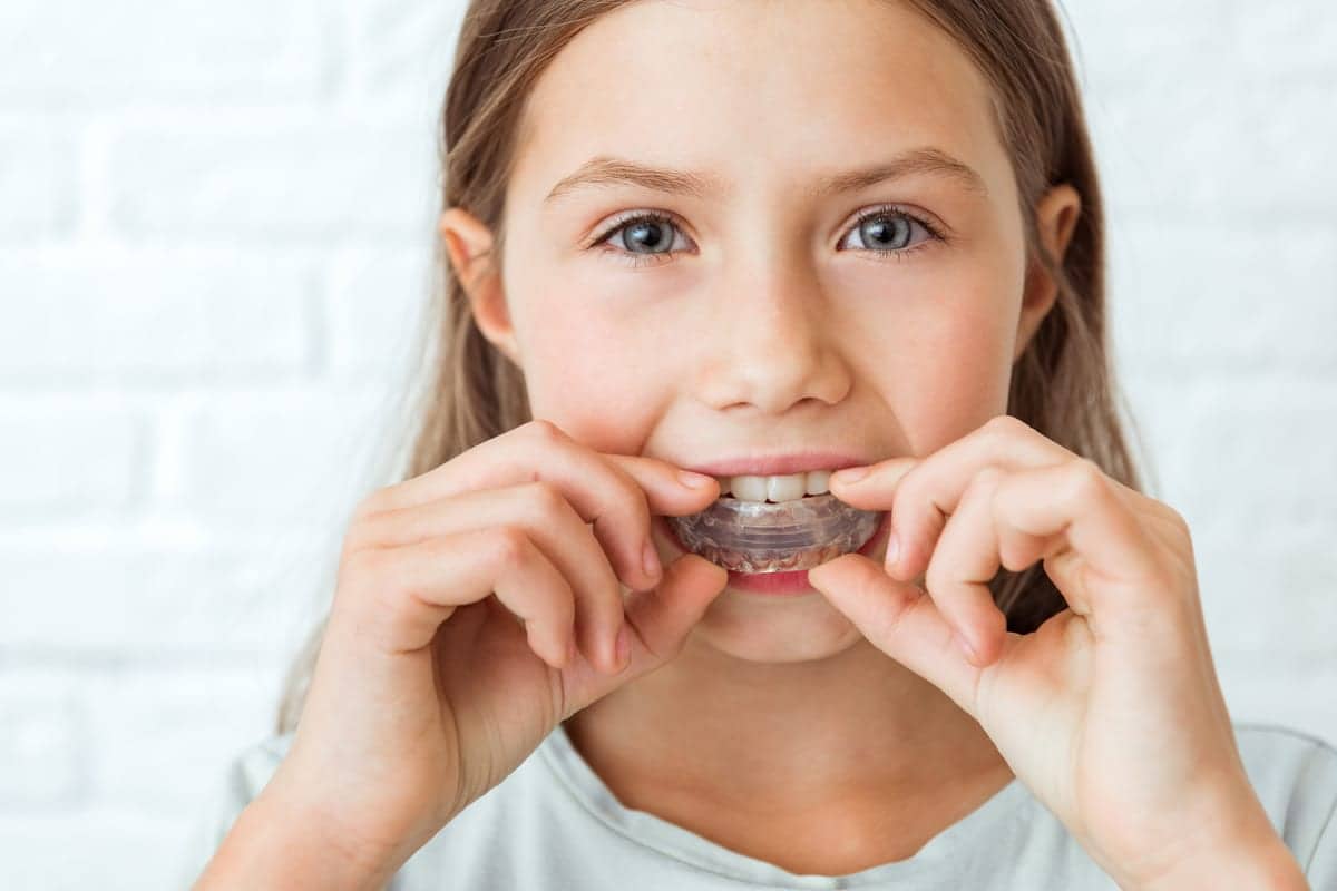 Invisalign en Madrid 2026 — Clínica Doctores Romero