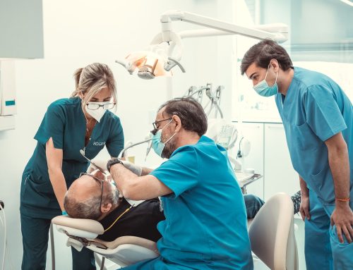 Carillas Dentales cerca de Fuencarral-El Pardo Madrid — Clínica Doctores Romero